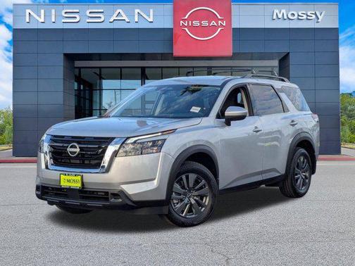 2025 Nissan Pathfinder SV FWD