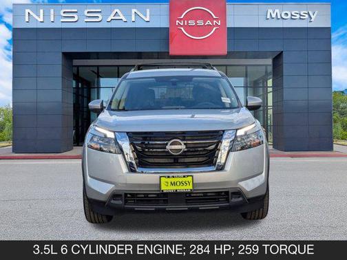 2025 Nissan Pathfinder SV FWD