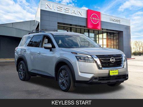 2025 Nissan Pathfinder SV FWD