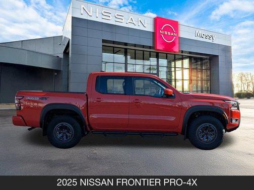 2025 Nissan Frontier PRO-4X