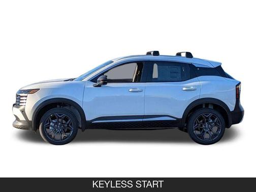 Aspen White Tricoat 2026 Nissan Kicks SR