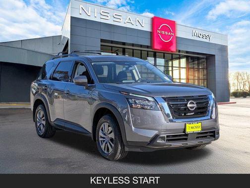 2025 Nissan Pathfinder SV FWD