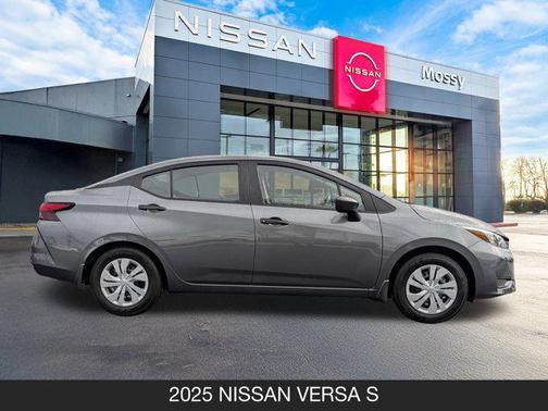 2025 Nissan Versa 1.6 S
