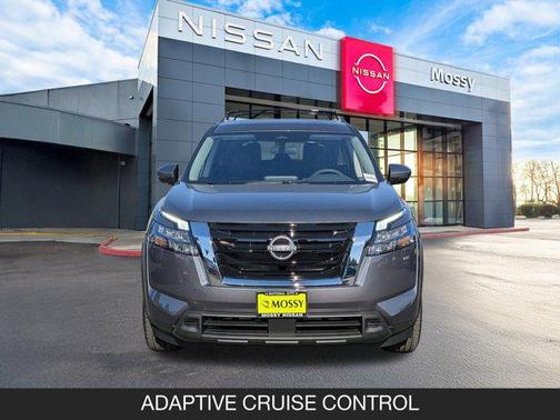 2025 Nissan Pathfinder SV FWD