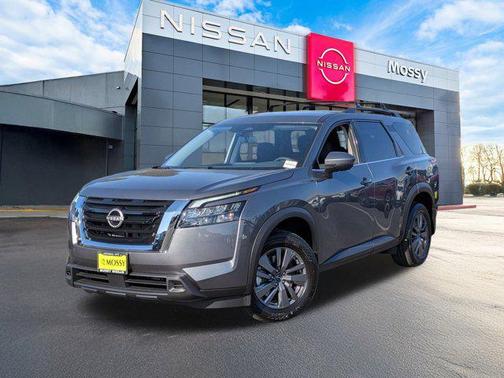 2025 Nissan Pathfinder SV FWD