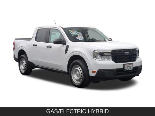 Oxford White 2023 Ford Maverick XL