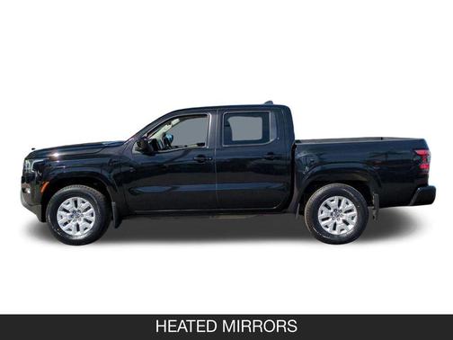Super Black 2022 Nissan Frontier SV