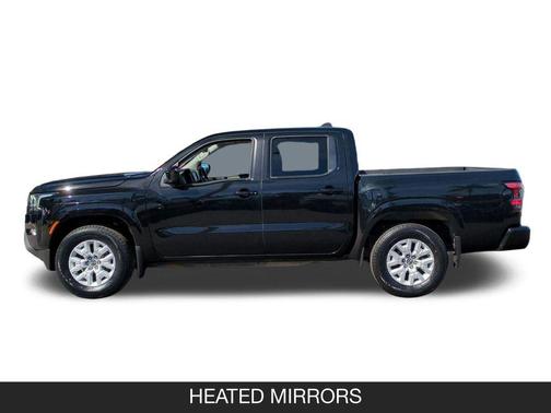 Super Black 2022 Nissan Frontier SV