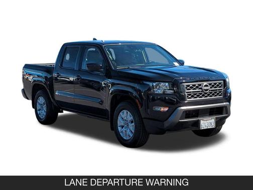 Super Black 2022 Nissan Frontier SV