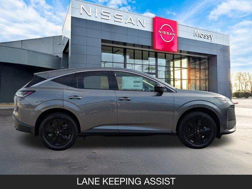 2025 Nissan Murano SV