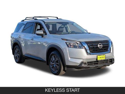 2025 Nissan Pathfinder SV FWD