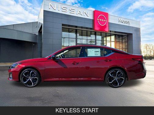 2025 Nissan Altima SR FWD