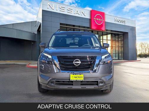 2025 Nissan Pathfinder SV FWD