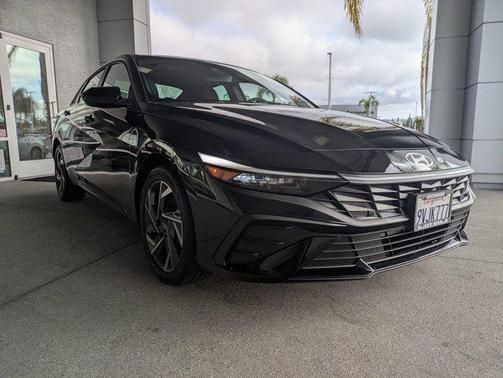 2025 Hyundai ELANTRA Sport