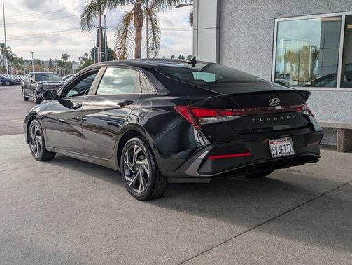 2025 Hyundai ELANTRA Sport