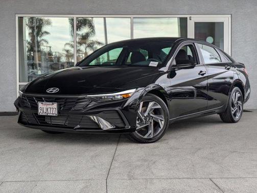 2025 Hyundai ELANTRA Sport