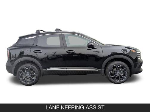 Super Black 2026 Nissan Kicks SR