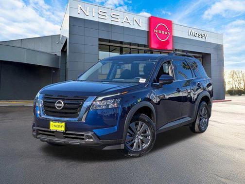 2025 Nissan Pathfinder SV FWD
