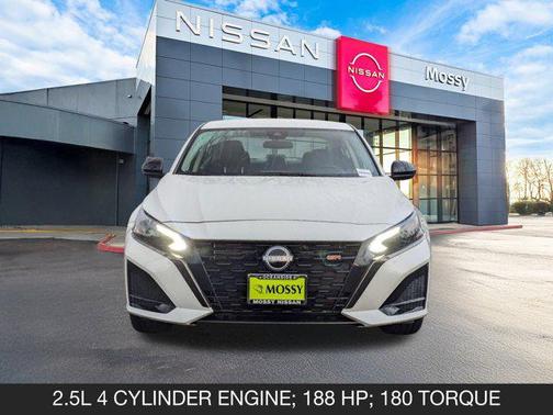 2025 Nissan Altima SR FWD