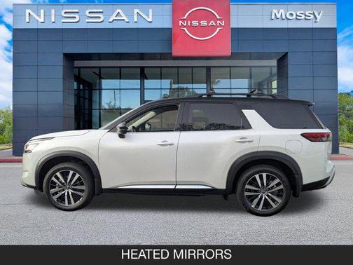 2025 Nissan Pathfinder Platinum FWD