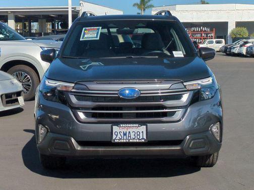 2025 Subaru Forester Premium