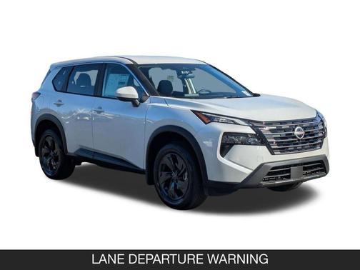 Everest White Pearl Tricoat 2026 Nissan Rogue SV