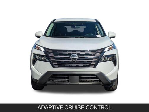 Everest White Pearl Tricoat 2026 Nissan Rogue SV