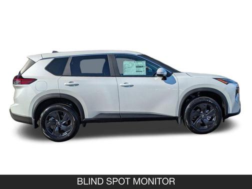 Everest White Pearl Tricoat 2026 Nissan Rogue SV