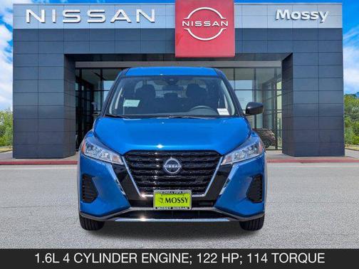 2025 Nissan Kicks S