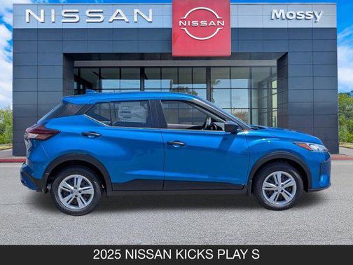 2025 Nissan Kicks S