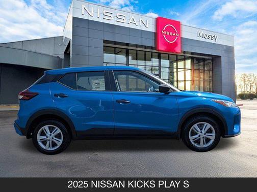 2025 Nissan Kicks S