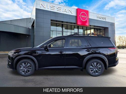 2025 Nissan Pathfinder SV FWD