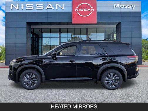 2025 Nissan Pathfinder SV FWD