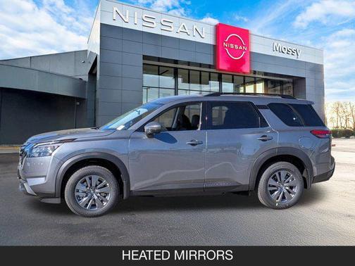 2025 Nissan Pathfinder SV FWD