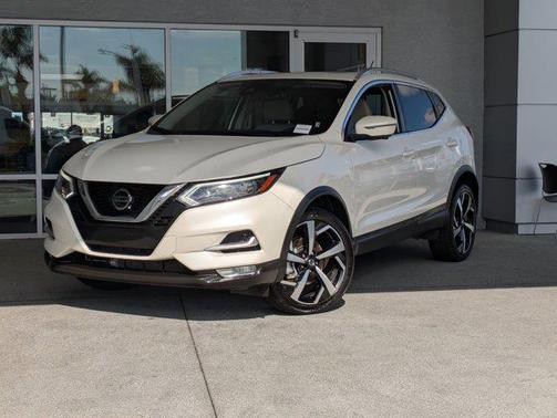 2022 Nissan Rogue Sport SL