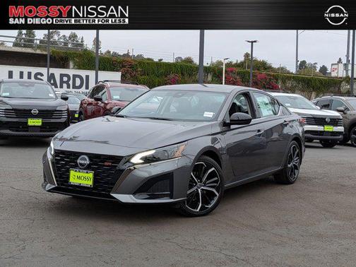 2025 Nissan Altima SR FWD