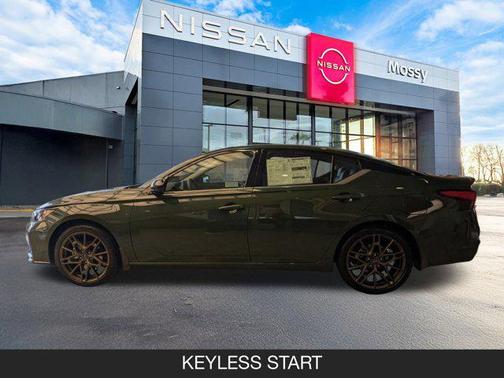 2025 Nissan Altima SR FWD