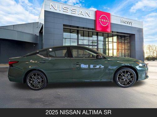 2025 Nissan Altima SR FWD