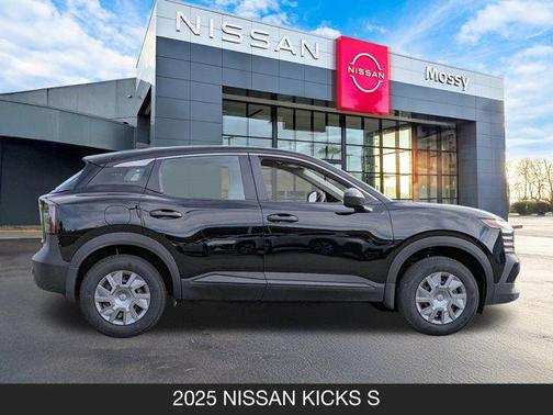 2025 Nissan Kicks S