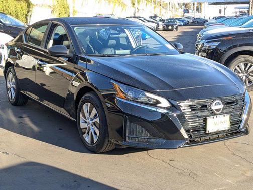 2025 Nissan Altima S FWD