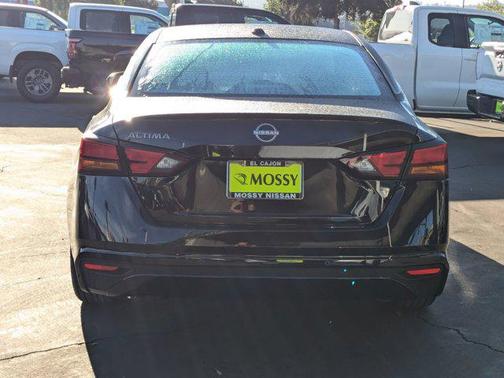 2025 Nissan Altima S FWD