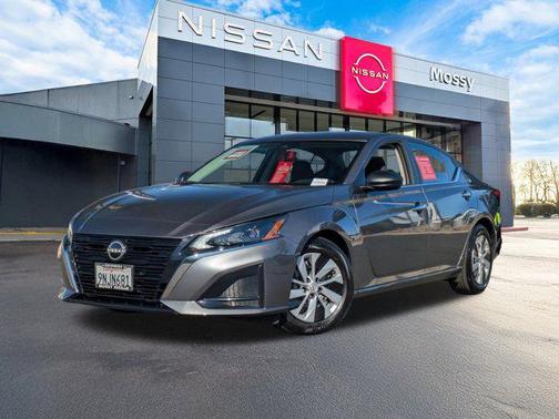 2025 Nissan Altima S FWD