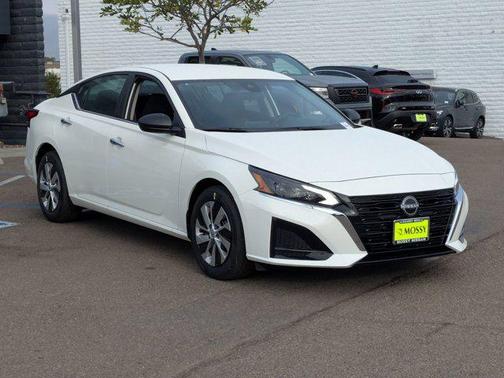 2025 Nissan Altima S FWD