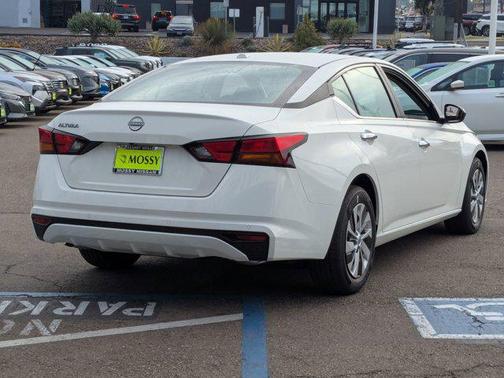 2025 Nissan Altima S FWD