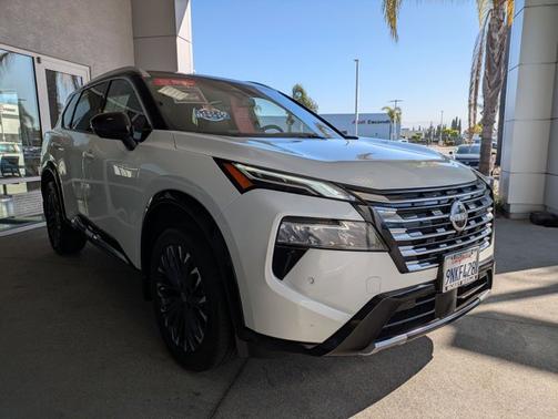 2024 Nissan Rogue Platinum