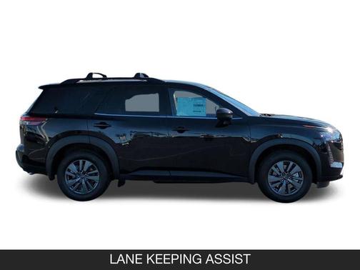 Super Black 2026 Nissan Pathfinder SV