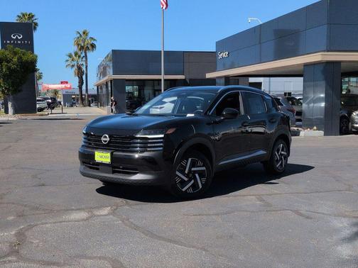 Super Black 2026 Nissan Kicks SV