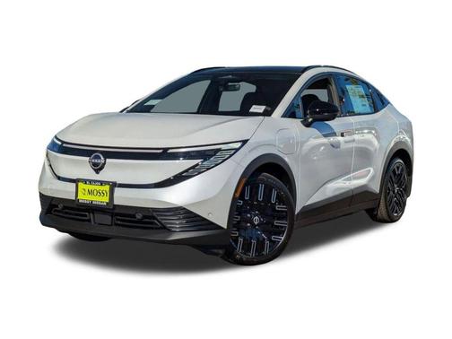 Everest White Pearl Tricoat 2026 Nissan Leaf PLATINUM+