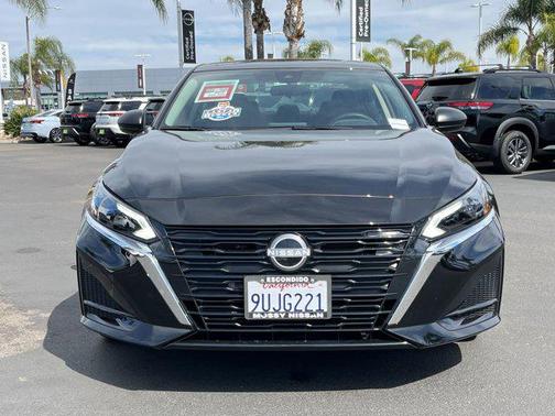 2025 Nissan Altima SV FWD