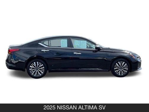 2025 Nissan Altima SV FWD